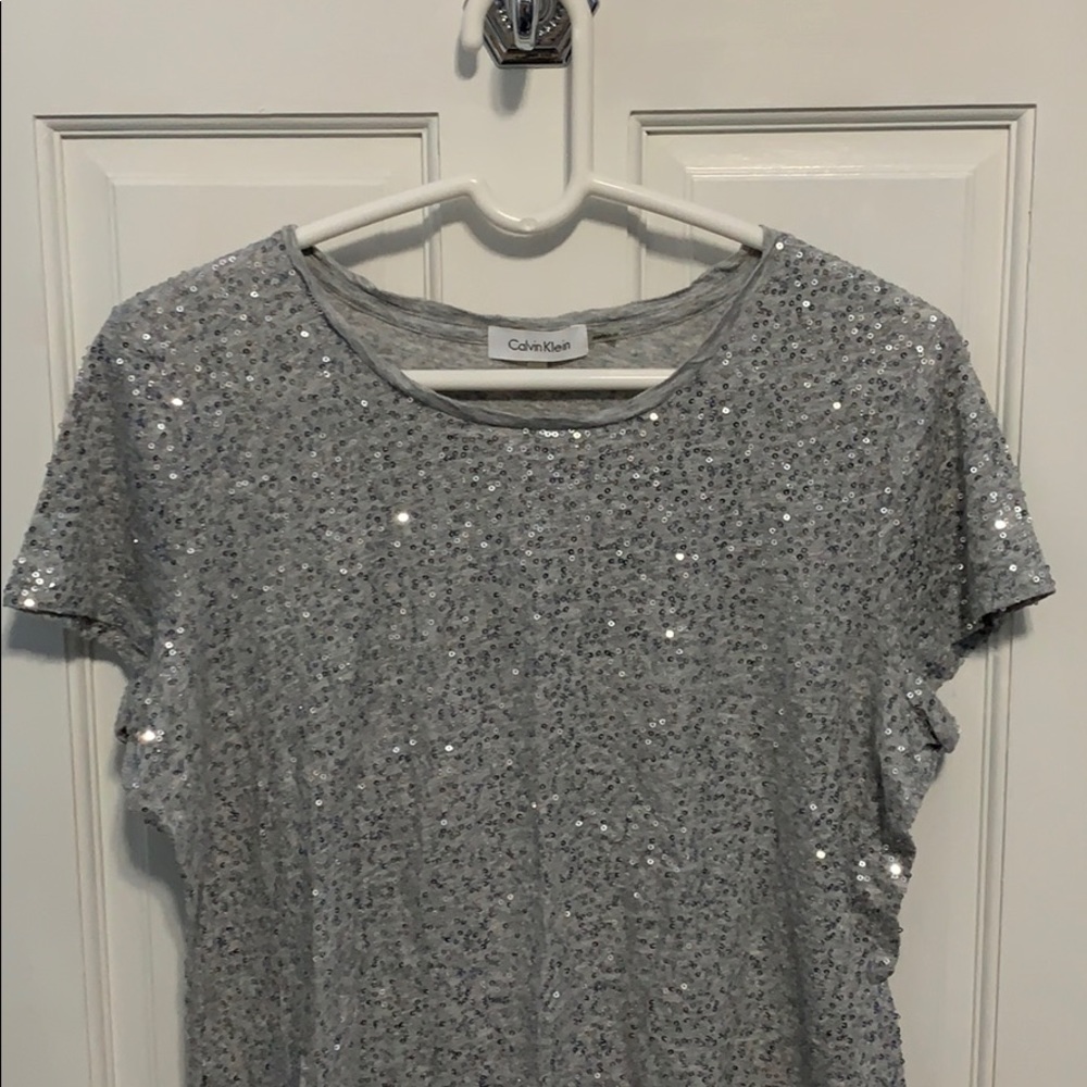 Sequin Top - Picture 2 of 7